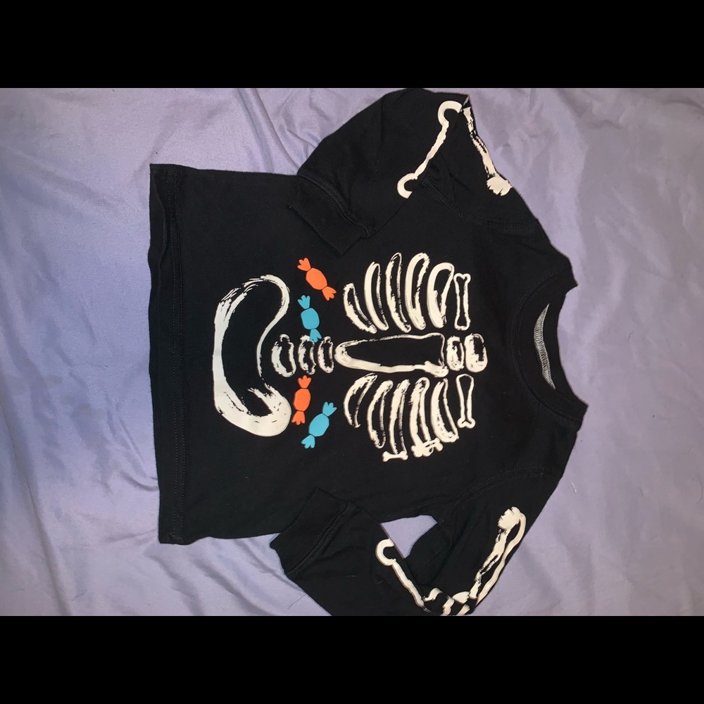 Skeleton tee size 24 months